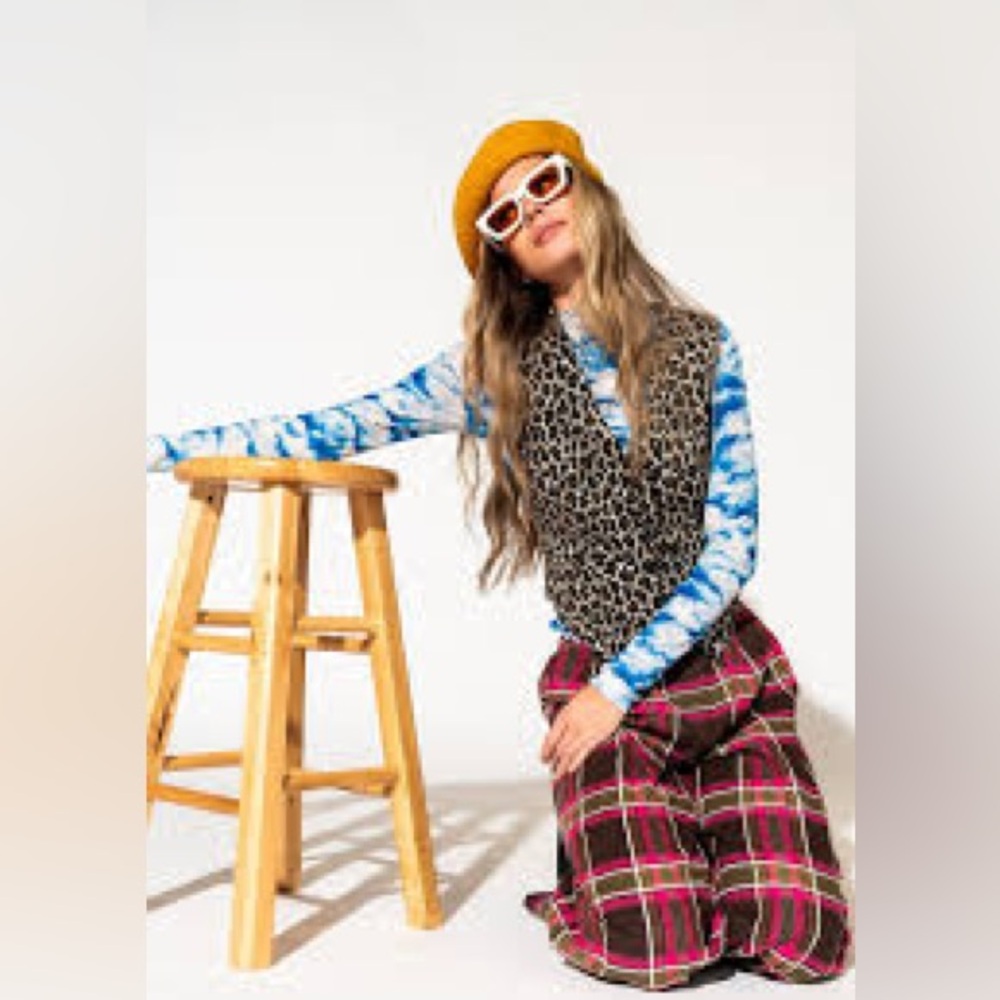 Dressed in LaLa not your grandmas leopard jacquard waistcoat vest